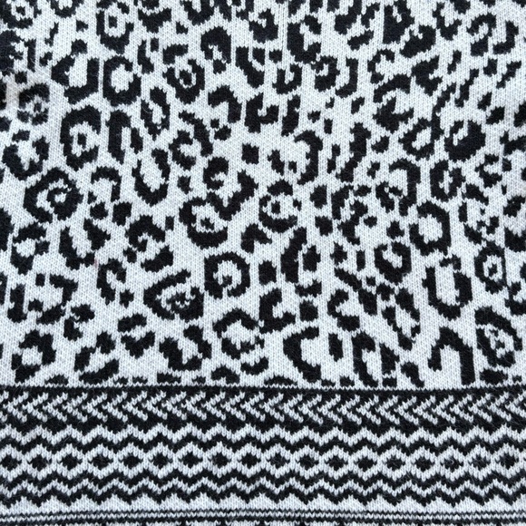 Ann Taylor Monochrome Cheetah Knit Mock Neck Sweater - Picture 4 of 8